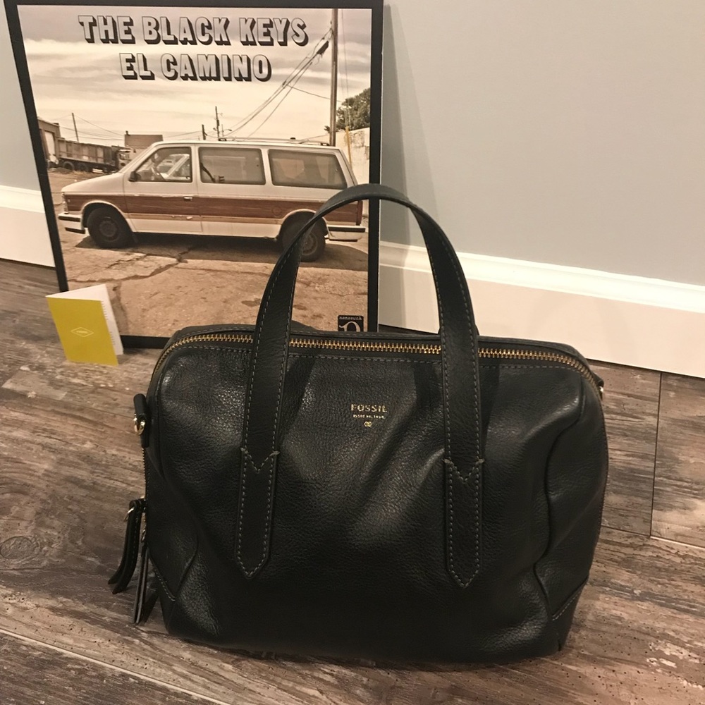 Black Leather Fossil Purse